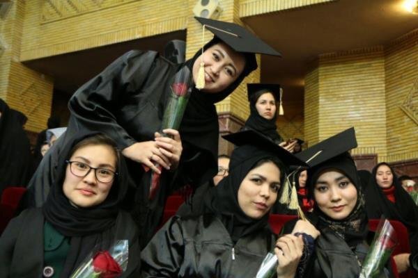 ثبت‌نام دانشجویان افغانستانی در دانشگاه با کارت آمایش بلامانع است