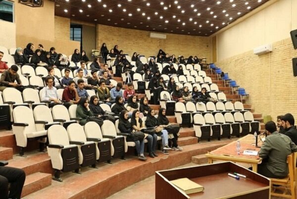 مسابقات مناظره دانشجویی «گفت‌آورد» در دانشگاه شریف برگزار می‌شود